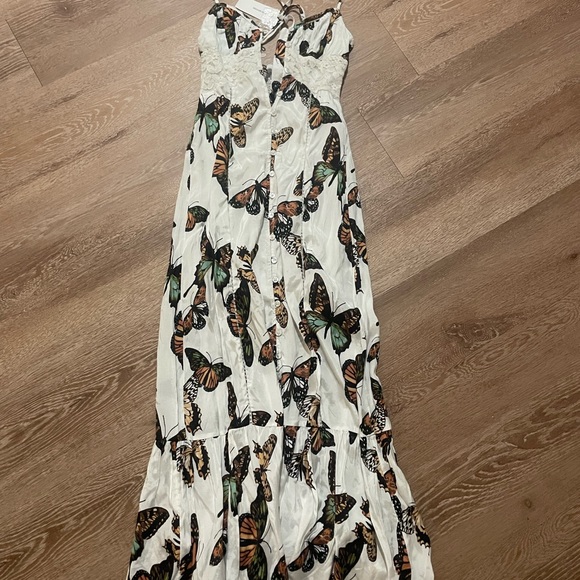 🆕NWT URBAN OUTFITTERS 🦋🦋👗 - Picture 5 of 10